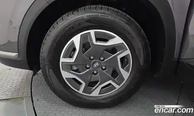 Hyundai Santa Fe 2023 1.6 автомат (гидро), миниатюра 5