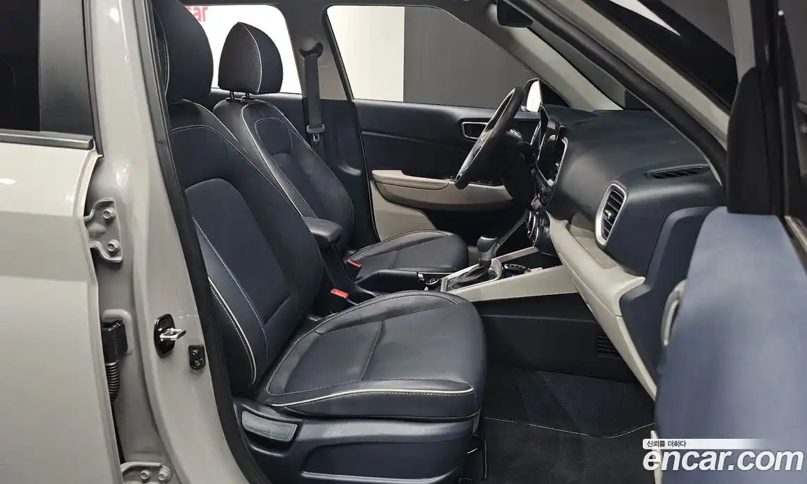 Hyundai Venue 2024 1.6 автомат (гидро), фото 10