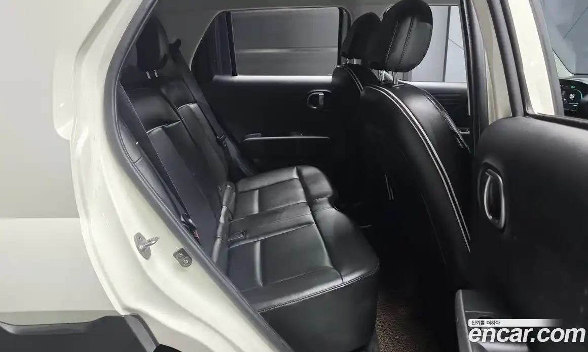 Hyundai Casper 2022 1.0 автомат (гидро), фото 18