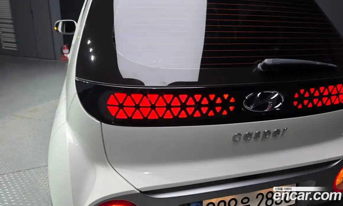 Hyundai Casper 2022 1.0 автомат (гидро), фото 9