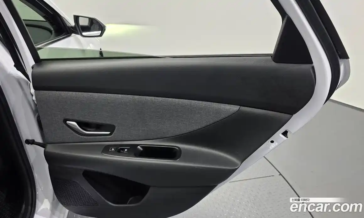 Hyundai Avante 2021 1.6 автомат (гидро), фото 15