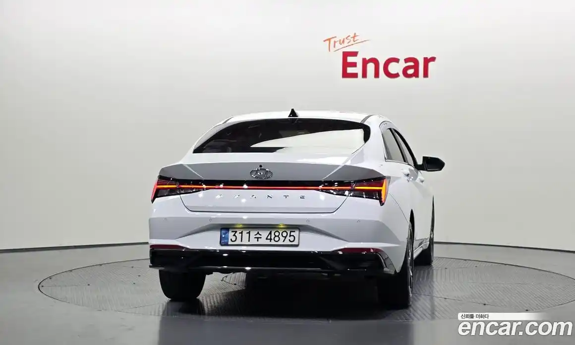 Hyundai Avante 2021 1.6 автомат (гидро), фото 4