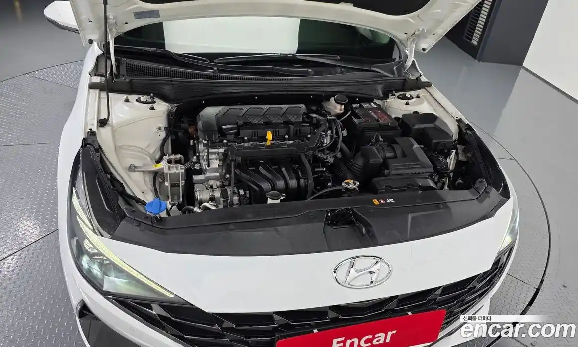 Hyundai Avante 2021 1.6 автомат (гидро), фото 6
