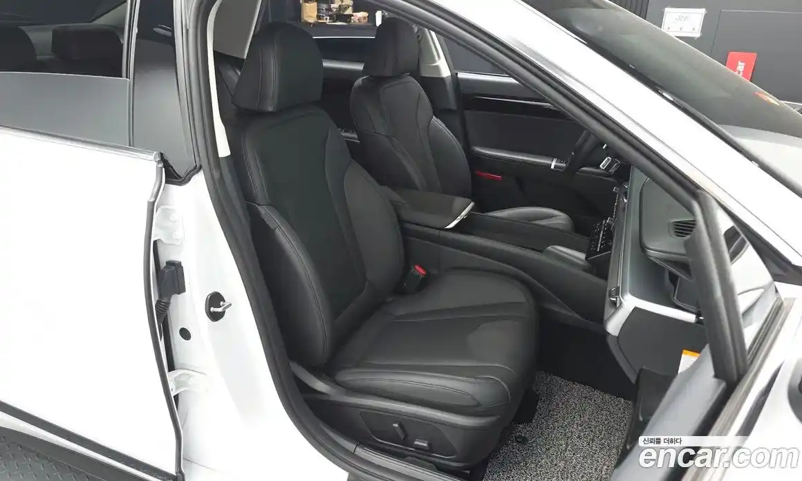 Hyundai Grandeur 2024 1.6 автомат (гидро), фото 12