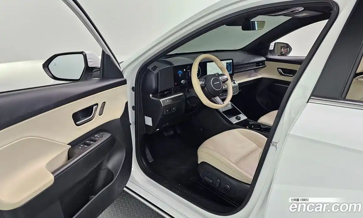 Hyundai Kona 2023 0.2 автомат (гидро), фото 16