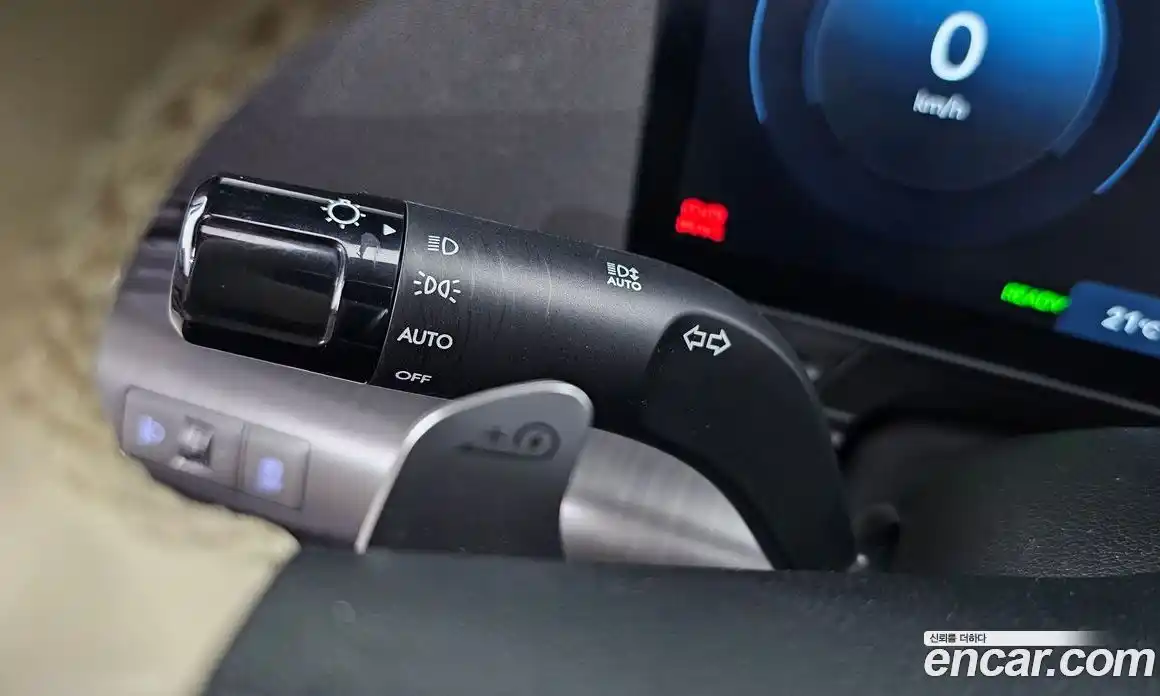 Hyundai Kona 2023 0.2 автомат (гидро), фото 29