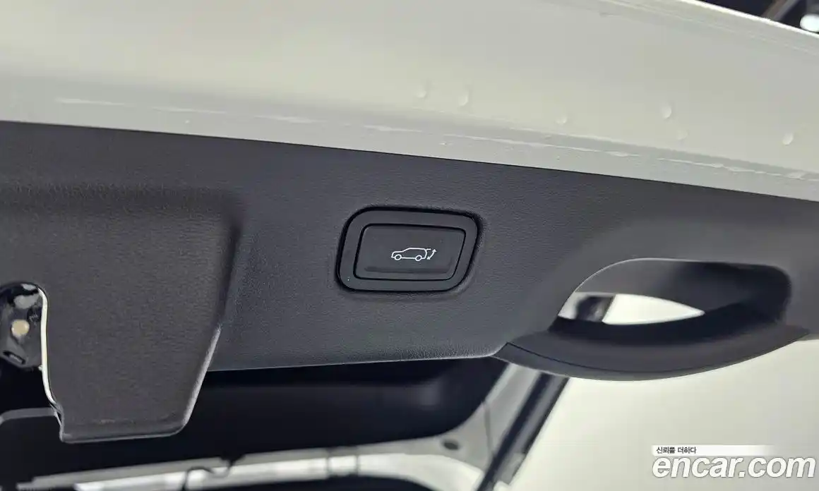 Hyundai Kona 2023 0.2 автомат (гидро), фото 32