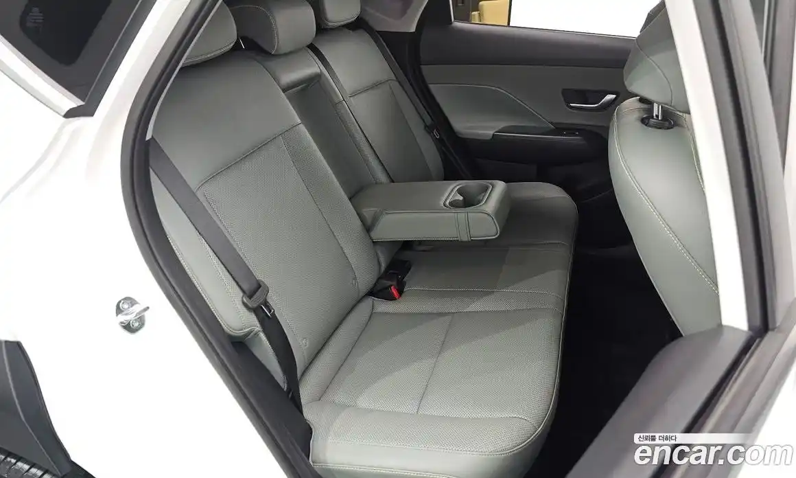 Hyundai Kona 2025 1.6 автомат (гидро), фото 16