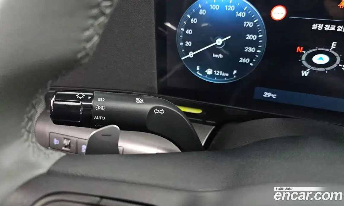 Hyundai Kona 2025 1.6 автомат (гидро), фото 28
