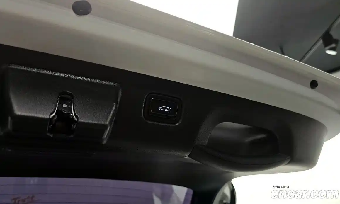 Hyundai Kona 2025 1.6 автомат (гидро), фото 33