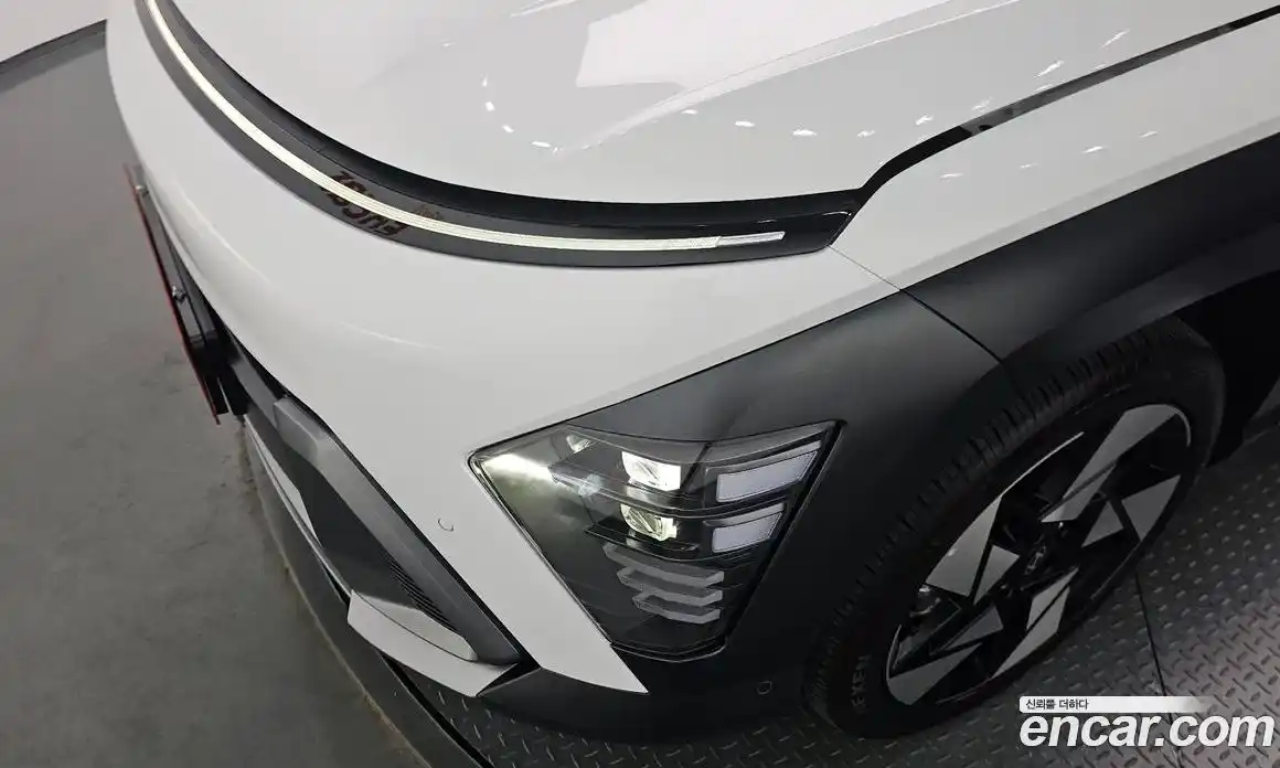 Hyundai Kona 2025 1.6 автомат (гидро), фото 8