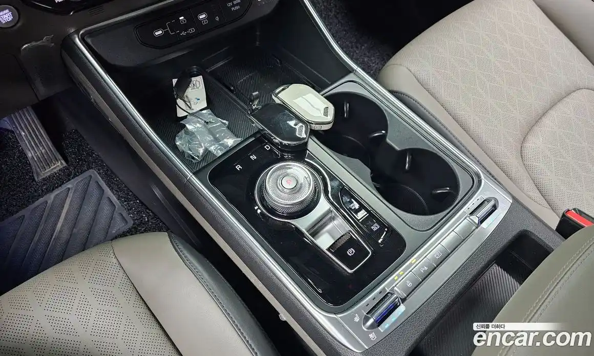 Kia Carnival 2024 1.6 автомат (гидро), фото 12