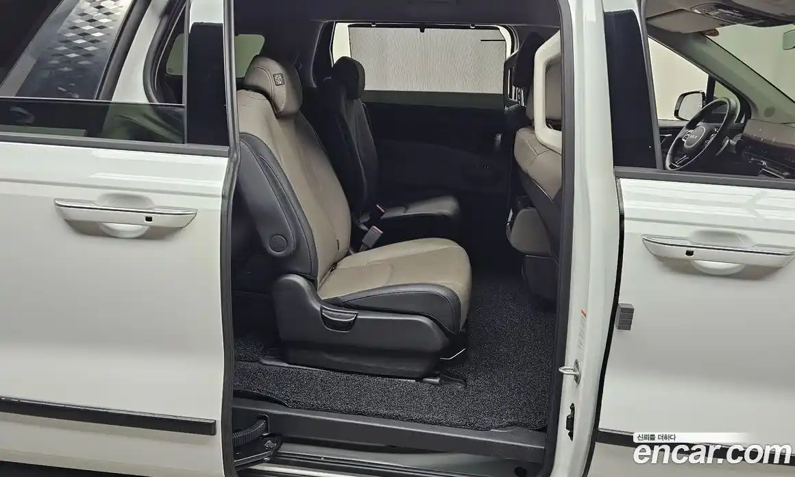 Kia Carnival 2024 1.6 автомат (гидро), фото 17