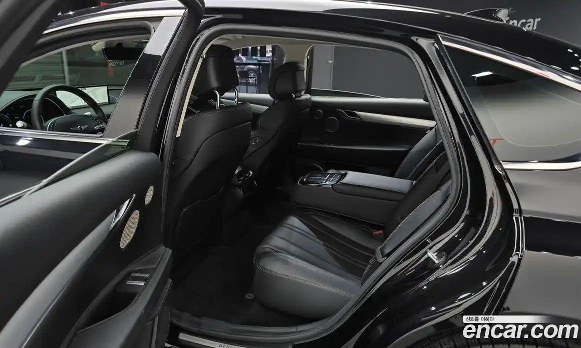 Genesis G80 2022 0.2 автомат (гидро), фото 12