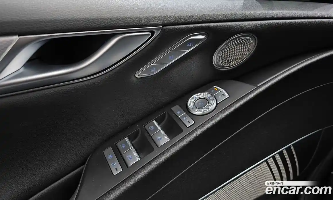 Genesis G80 2022 0.2 автомат (гидро), фото 18