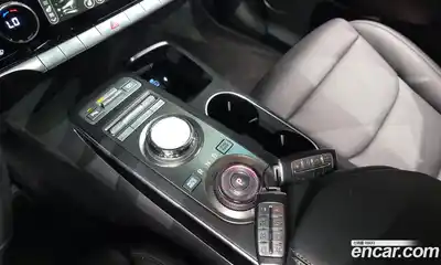 Genesis GV70 2022 2.5 автомат (гидро), миниатюра 11