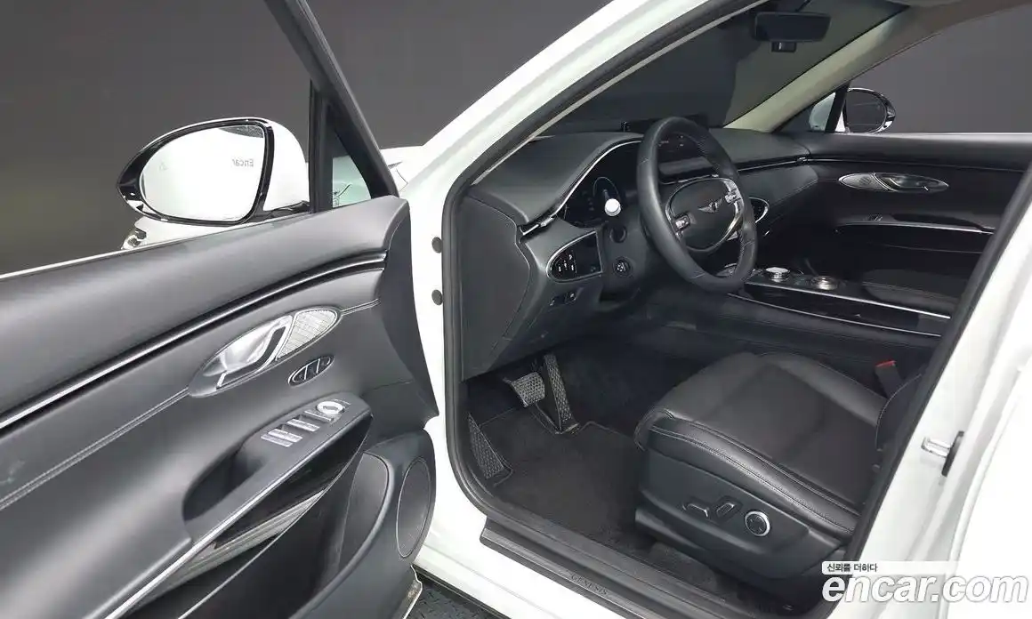 Genesis GV70 2022 2.5 автомат (гидро), фото 12