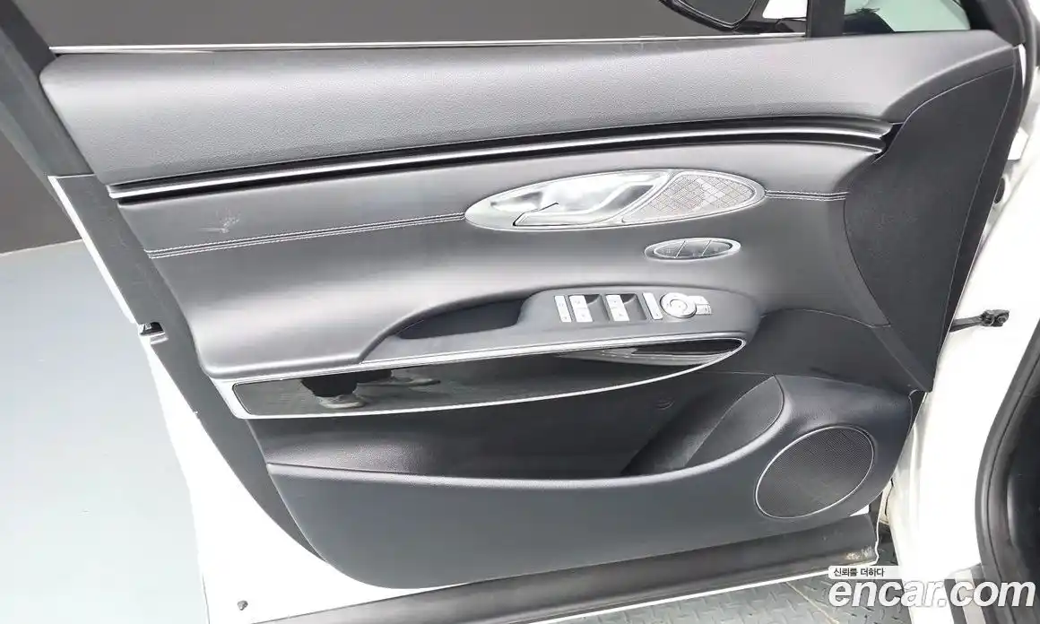 Genesis GV70 2022 2.5 автомат (гидро), фото 13