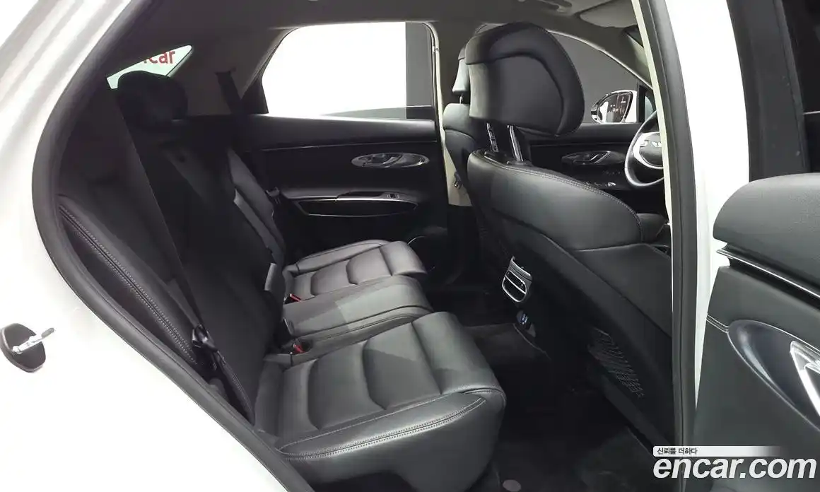 Genesis GV70 2022 2.5 автомат (гидро), фото 16