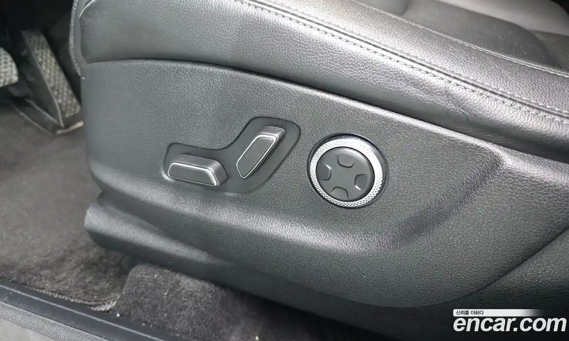 Genesis GV70 2022 2.5 автомат (гидро), фото 32