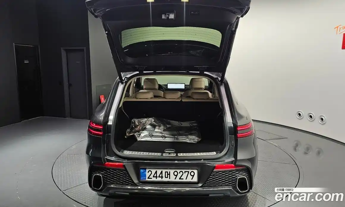 Genesis GV70 2023 2.5 автомат (гидро), фото 18