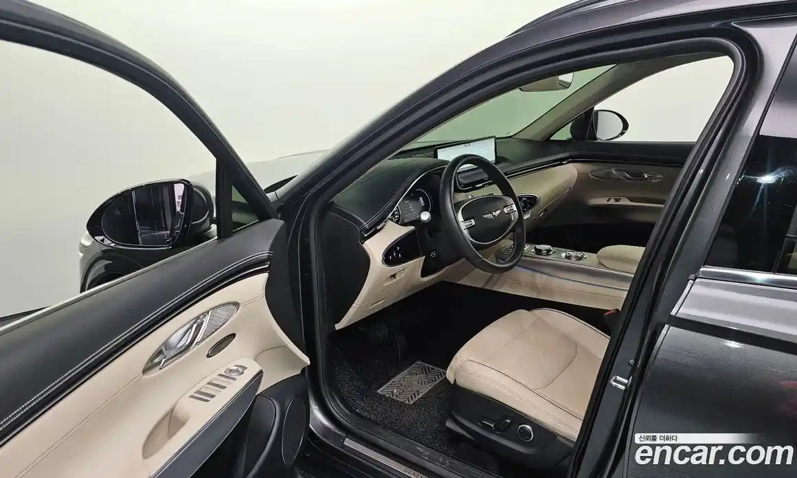 Genesis GV70 2023 2.5 автомат (гидро), фото 10