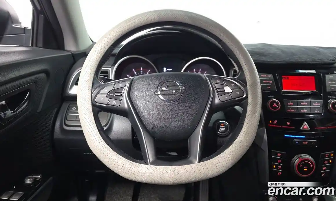SsangYong TIBOLI 2017 1.6 автомат (гидро), фото 13