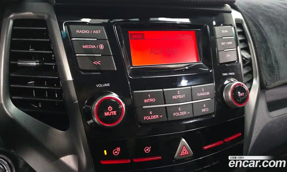 SsangYong TIBOLI 2017 1.6 автомат (гидро), фото 14