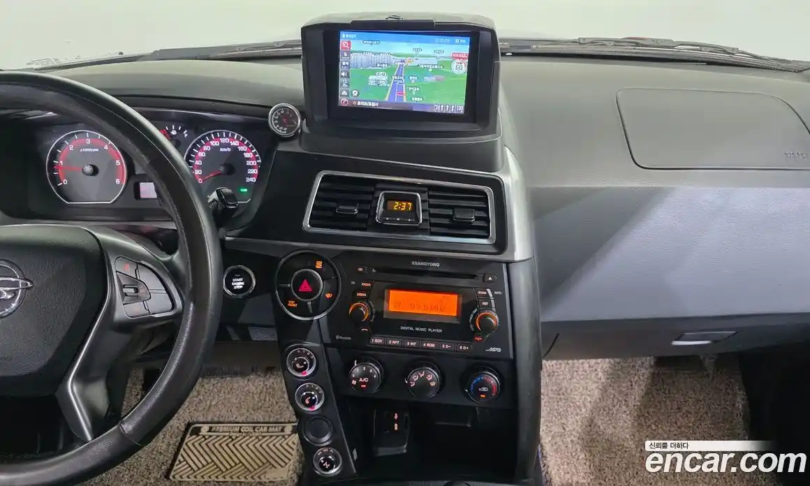 SsangYong Korando 2017 2.2 автомат (гидро), фото 14