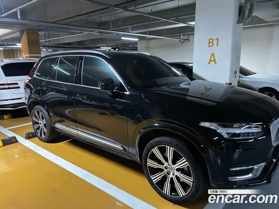 Volvo XC90 2023 2.0 автомат (гидро), фото 13