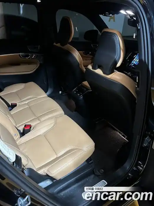 Volvo XC90 2023 2.0 автомат (гидро), фото 15