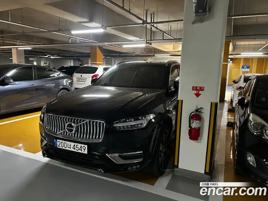 Volvo XC90 2023 2.0 автомат (гидро), фото 10