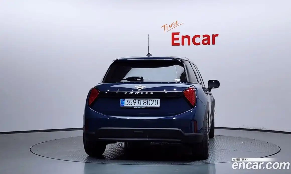 Mini Cooper 2025 2.0 автомат (гидро), фото 4