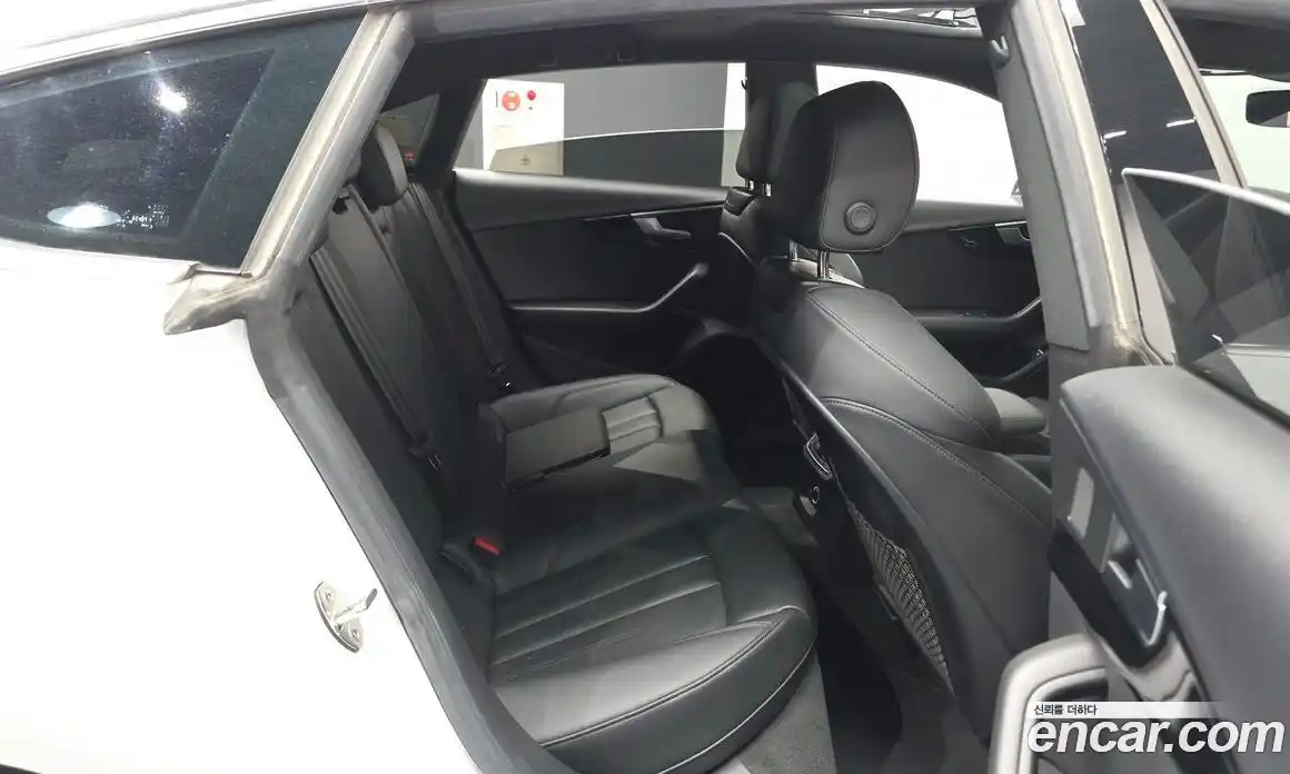 Audi A5 2019 2.0 автомат (гидро), фото 12