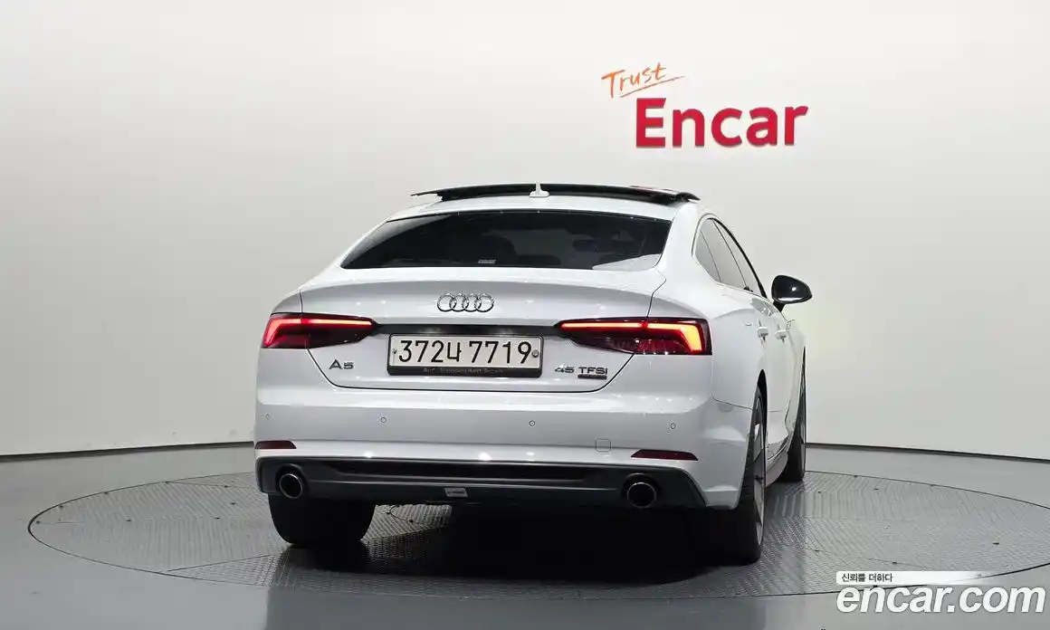 Audi A5 2019 2.0 автомат (гидро), фото 4