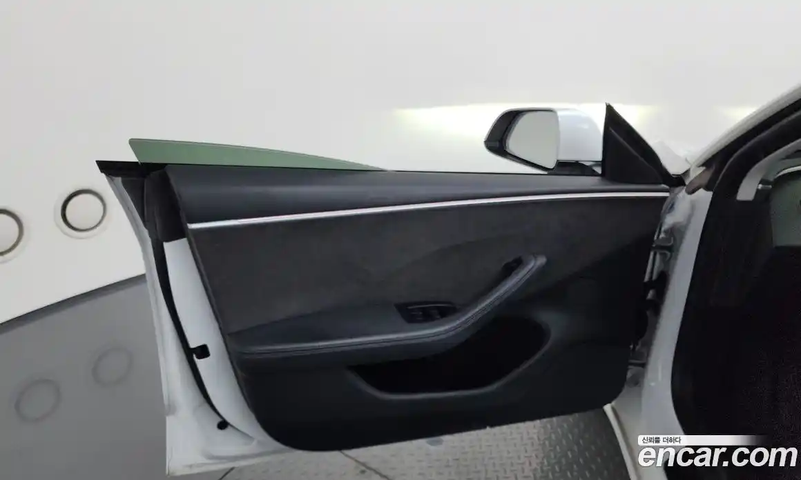 Tesla Model 3 2024 0.2 автомат (гидро), фото 14 Tesla Model 3 2024 0.2 автомат (гидро), фото 14
