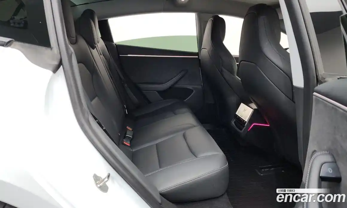Tesla Model 3 2024 0.2 автомат (гидро), фото 17 Tesla Model 3 2024 0.2 автомат (гидро), фото 17