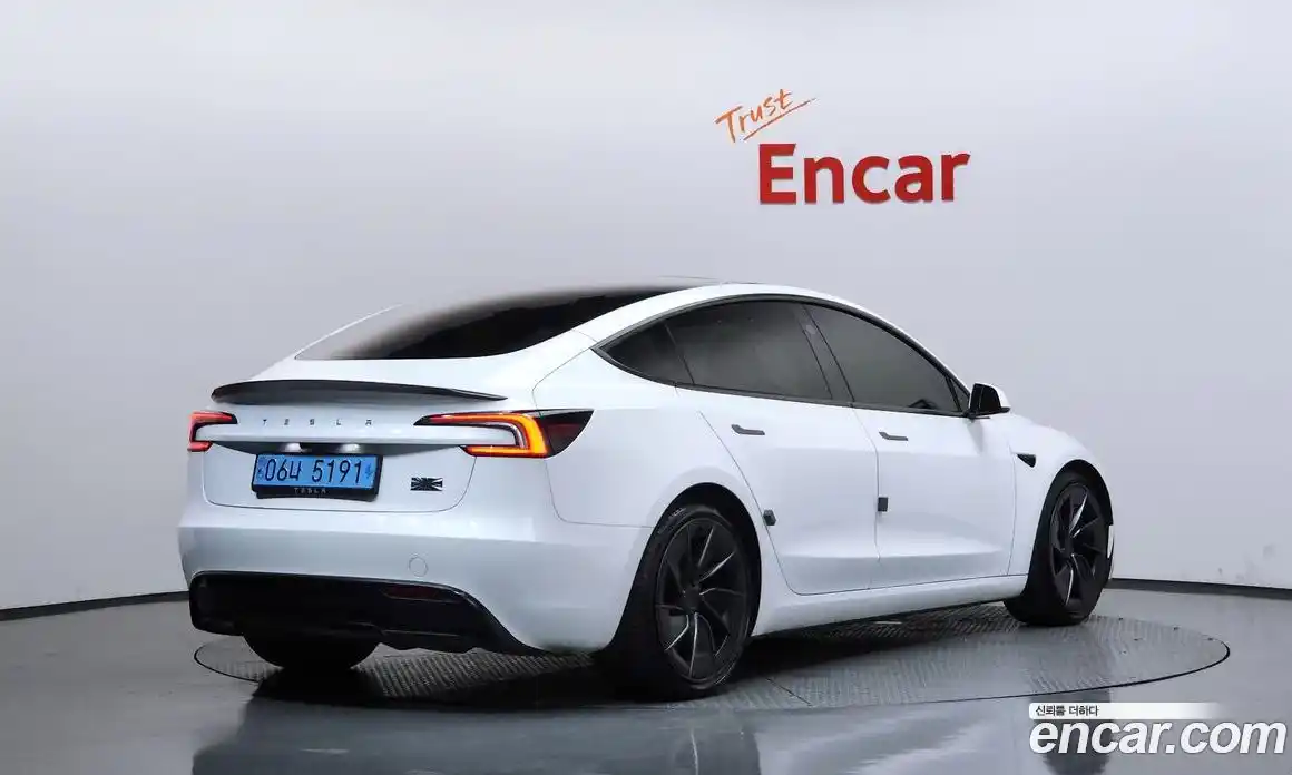 Tesla Model 3 2024 0.2 автомат (гидро), фото 2 Tesla Model 3 2024 0.2 автомат (гидро), фото 2