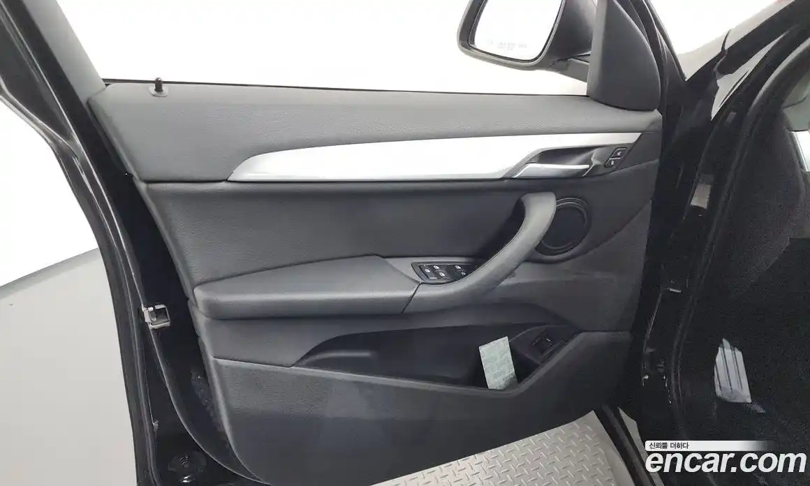 BMW X1 2019 2.0 автомат (гидро), фото 14