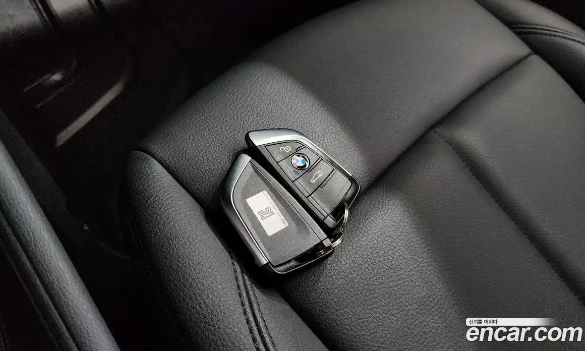 BMW X1 2019 2.0 автомат (гидро), фото 22