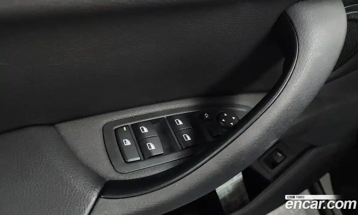 BMW X1 2019 2.0 автомат (гидро), фото 33