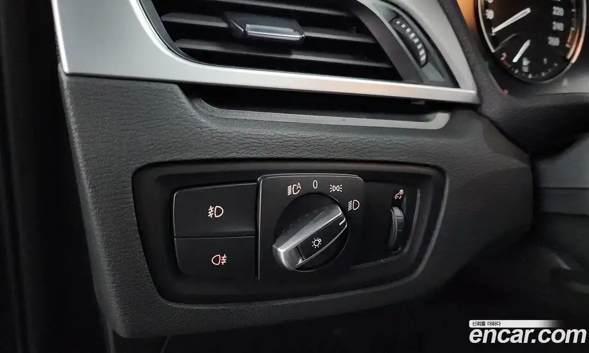 BMW X1 2019 2.0 автомат (гидро), фото 35