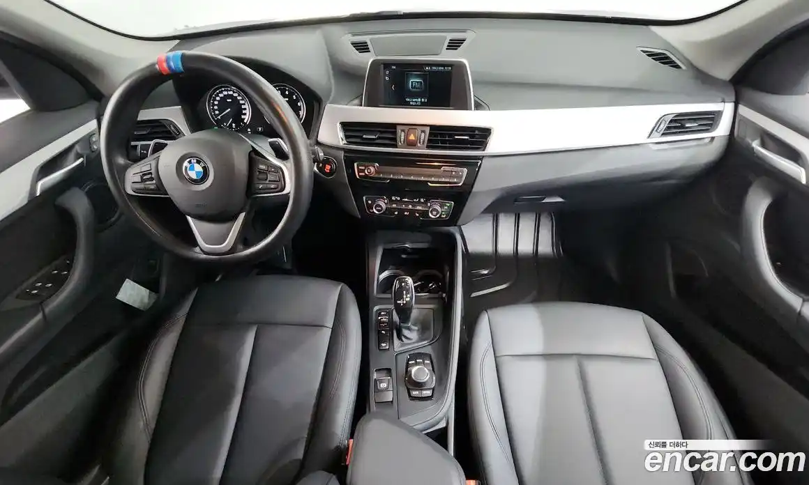 BMW X1 2019 2.0 автомат (гидро), фото 10