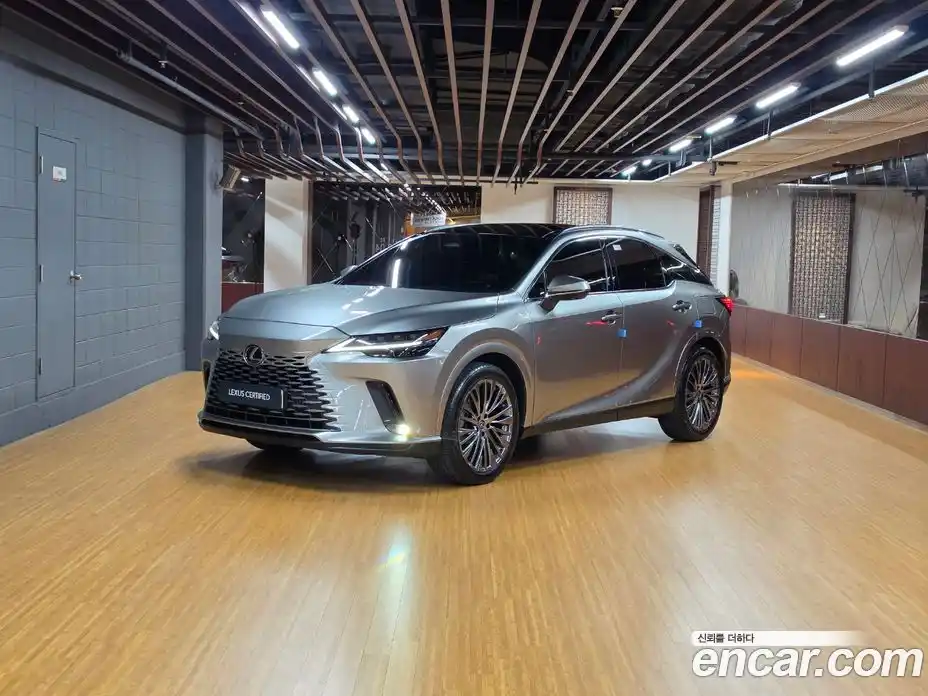 Lexus RX 2023 2.5 автомат (вариатор), фото 1 Lexus RX 2023 2.5 автомат (вариатор), фото 1