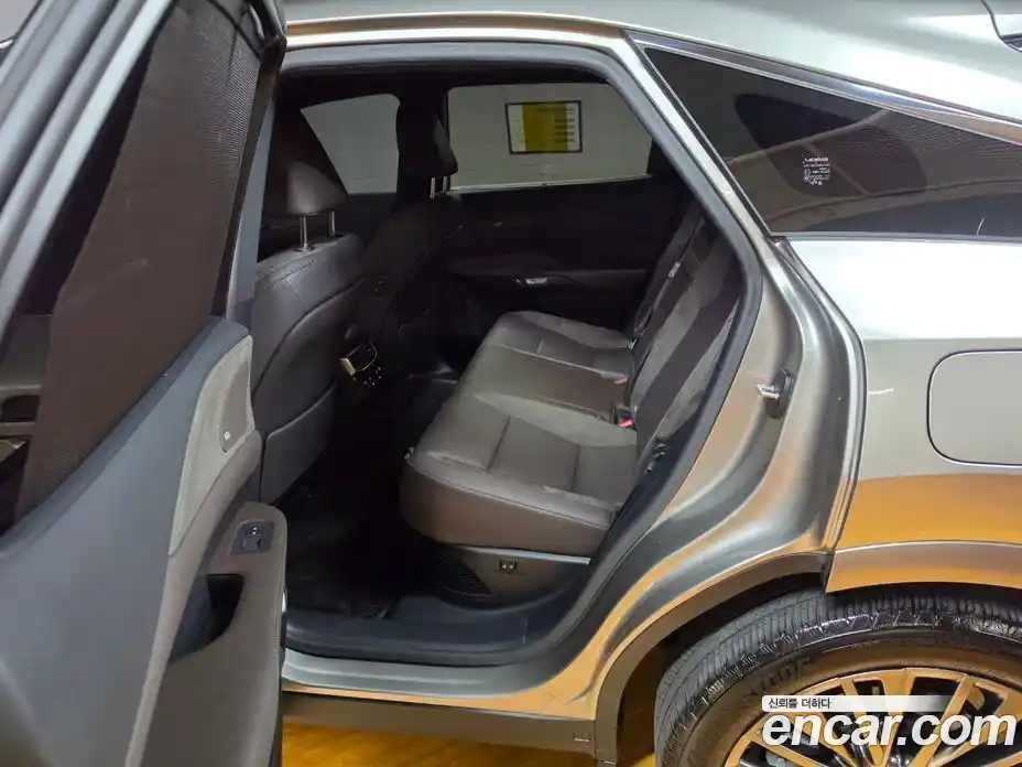 Lexus RX 2023 2.5 автомат (вариатор), фото 12 Lexus RX 2023 2.5 автомат (вариатор), фото 12