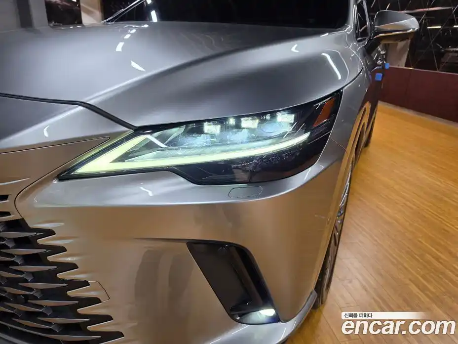 Lexus RX 2023 2.5 автомат (вариатор), фото 17 Lexus RX 2023 2.5 автомат (вариатор), фото 17