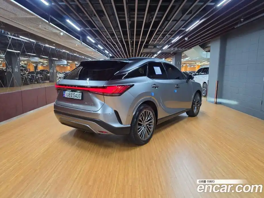Lexus RX 2023 2.5 автомат (вариатор), фото 2 Lexus RX 2023 2.5 автомат (вариатор), фото 2