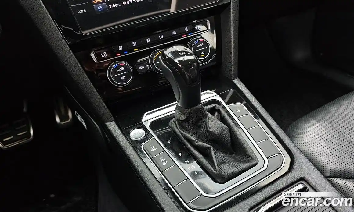 Volkswagen Arteon 2019 2.0 автомат (гидро), фото 33