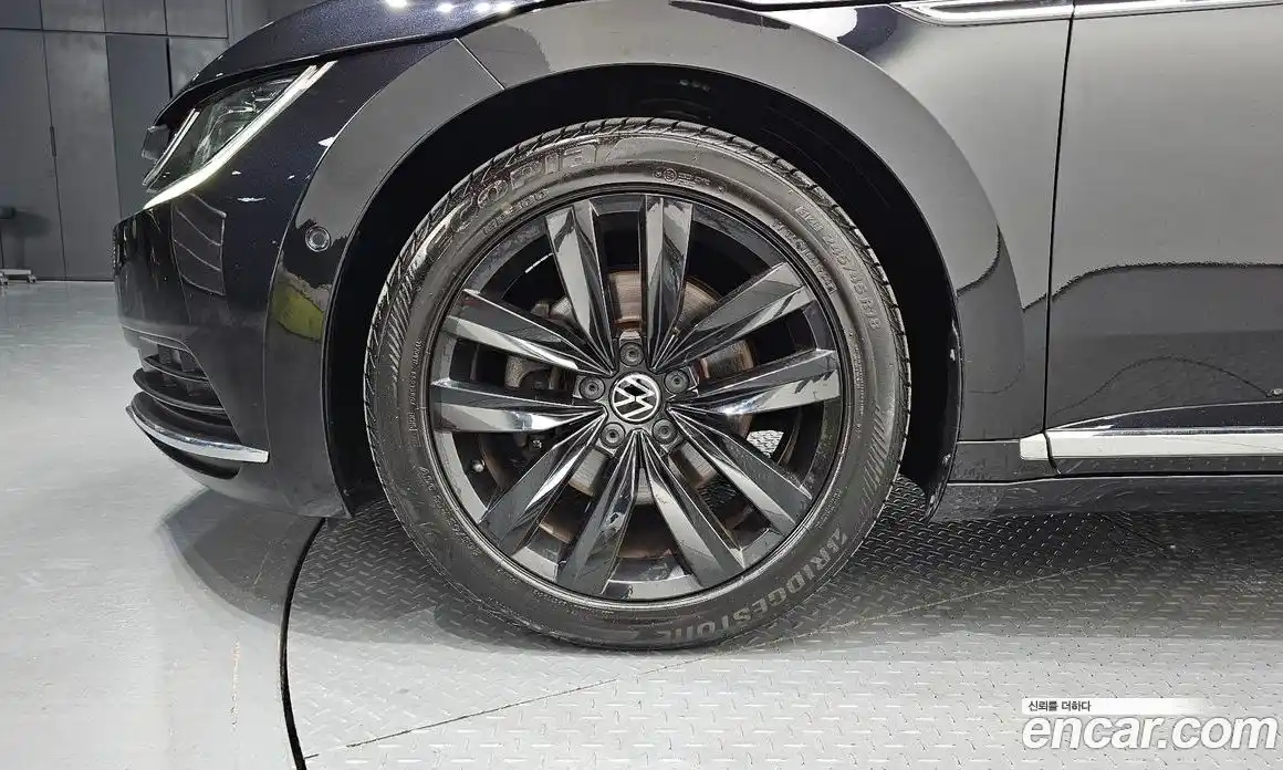 Volkswagen Arteon 2019 2.0 автомат (гидро), фото 4