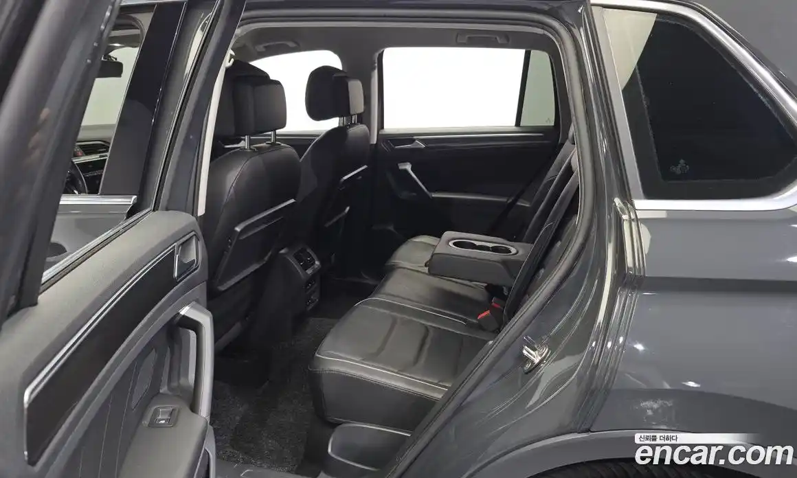 Volkswagen Tiguan 2020 2.0 автомат (гидро), фото 12
